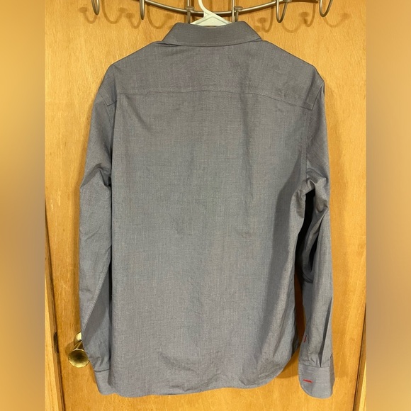 UNTUCK IT- slim fit wrinkle free long sleeve - Picture 2 of 3